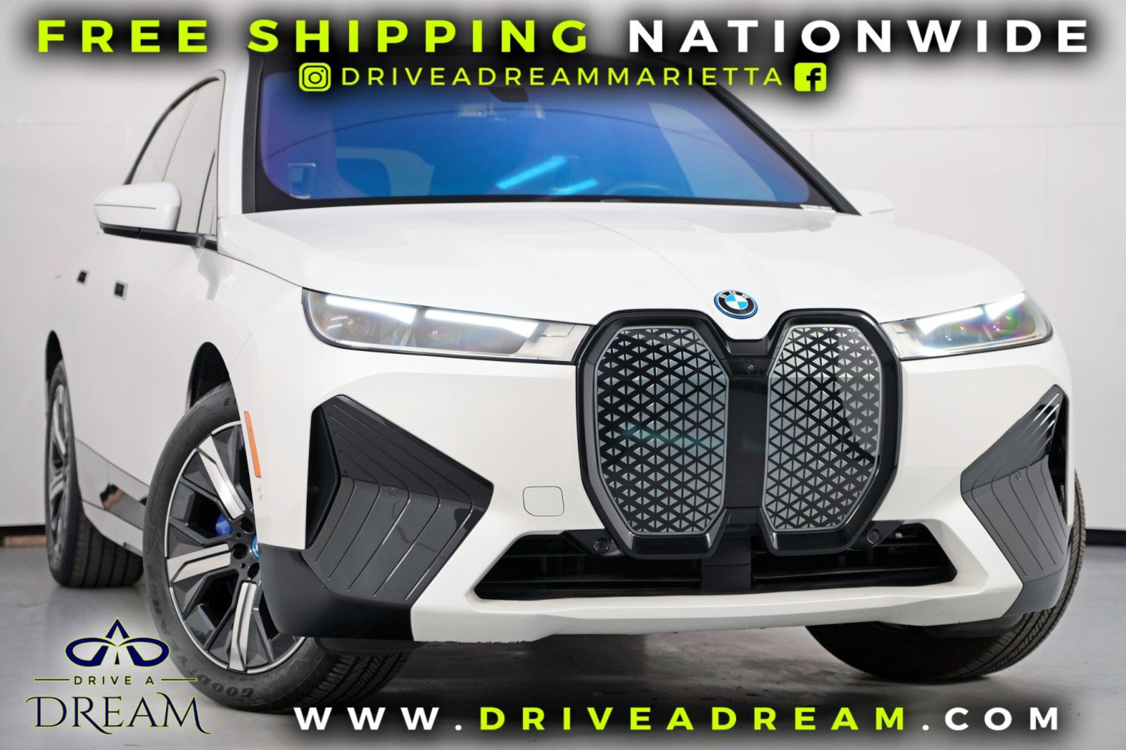 Used 2024 BMW iX xDrive50 w/ Premium Package image 2