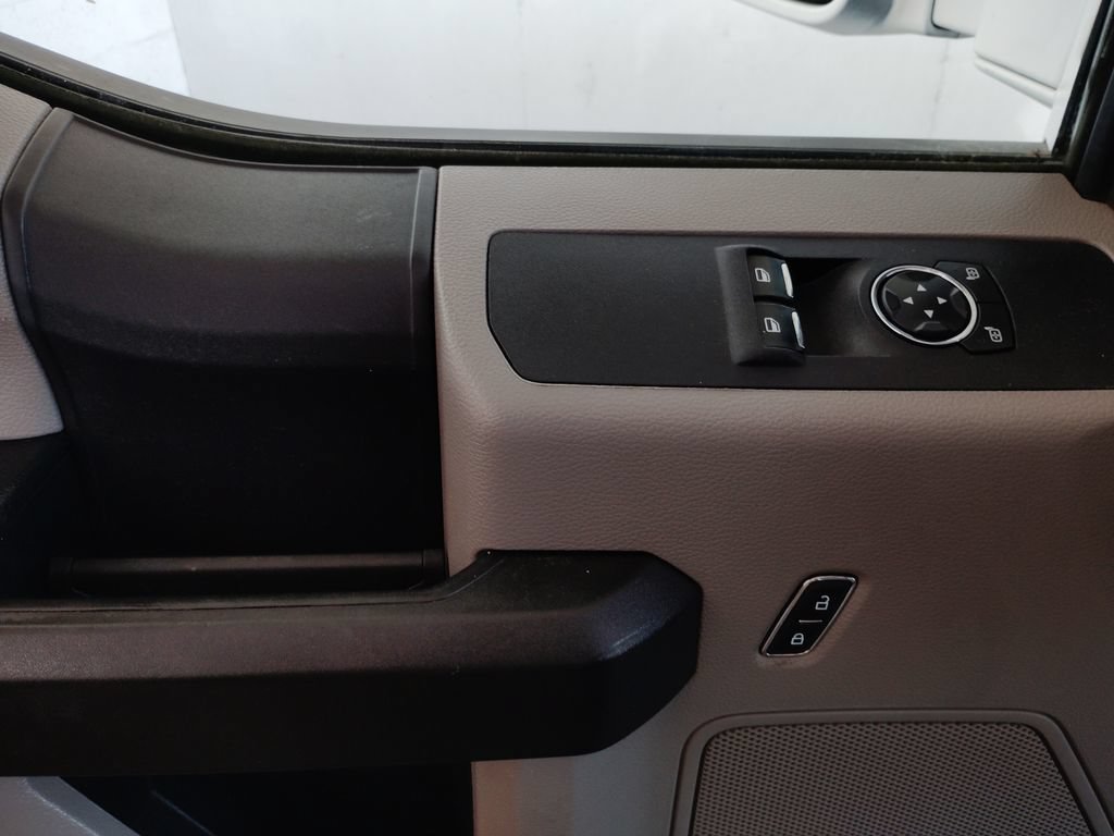 Used 2020 Ford F250 XL w/ Power Equipment Group RWD image 18