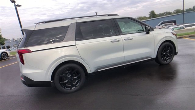 New 2026 Kia Carnival SX w/ SX Dark Edition Package image 3