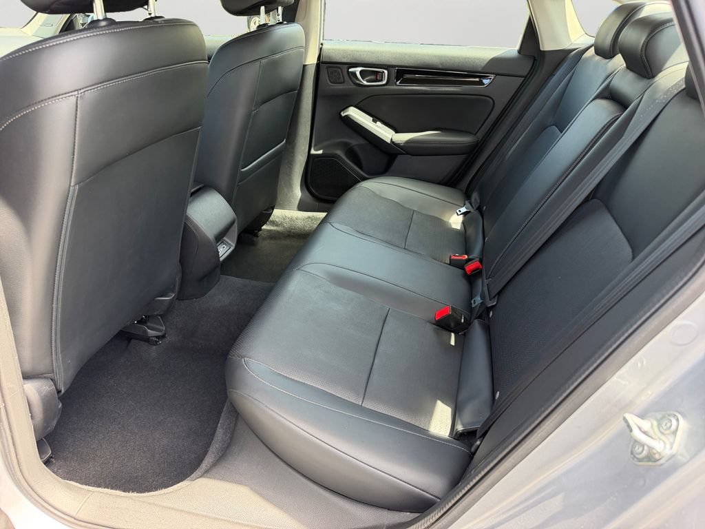 Used 2022 Honda Civic Touring image 12