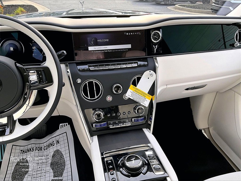 New 2026 Rolls-Royce Cullinan image 7