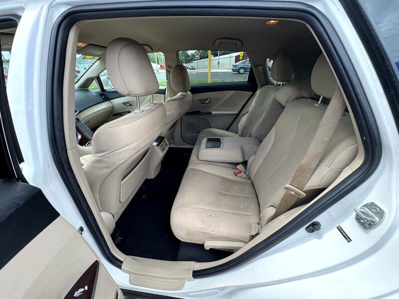 Used 2015 Toyota Venza LE image 12