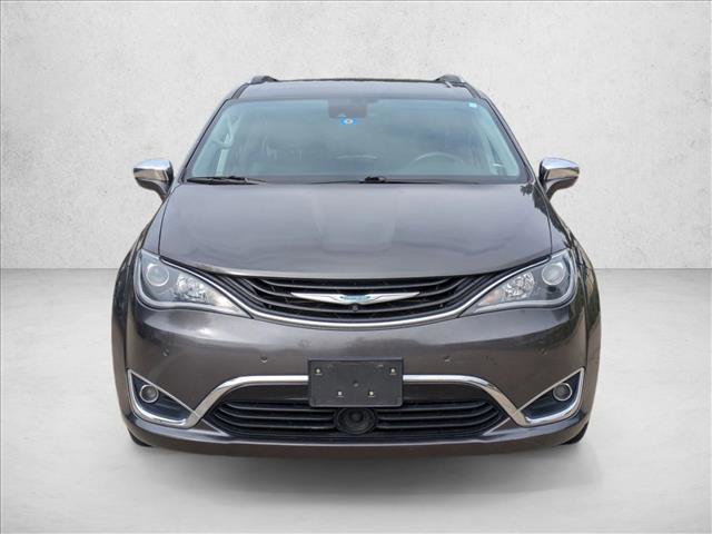 Used 2019 Chrysler Pacifica Limited w/ Advanced Safetytec Group FWD image 2
