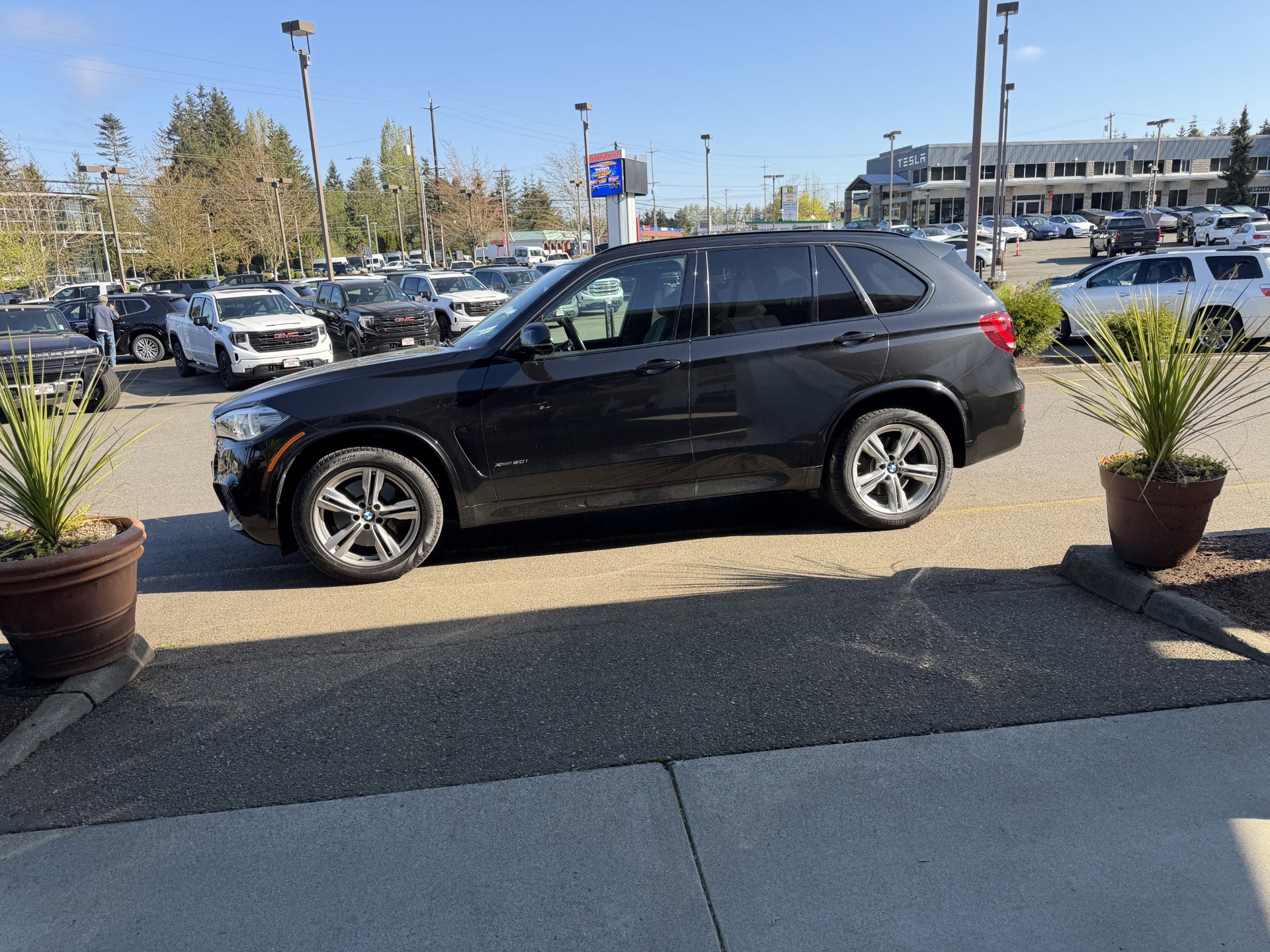 Used 2014 BMW X5 xDrive50i AWD/4WD image 1