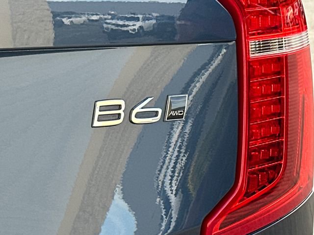 Used 2025 Volvo XC90 B6 Plus image 13