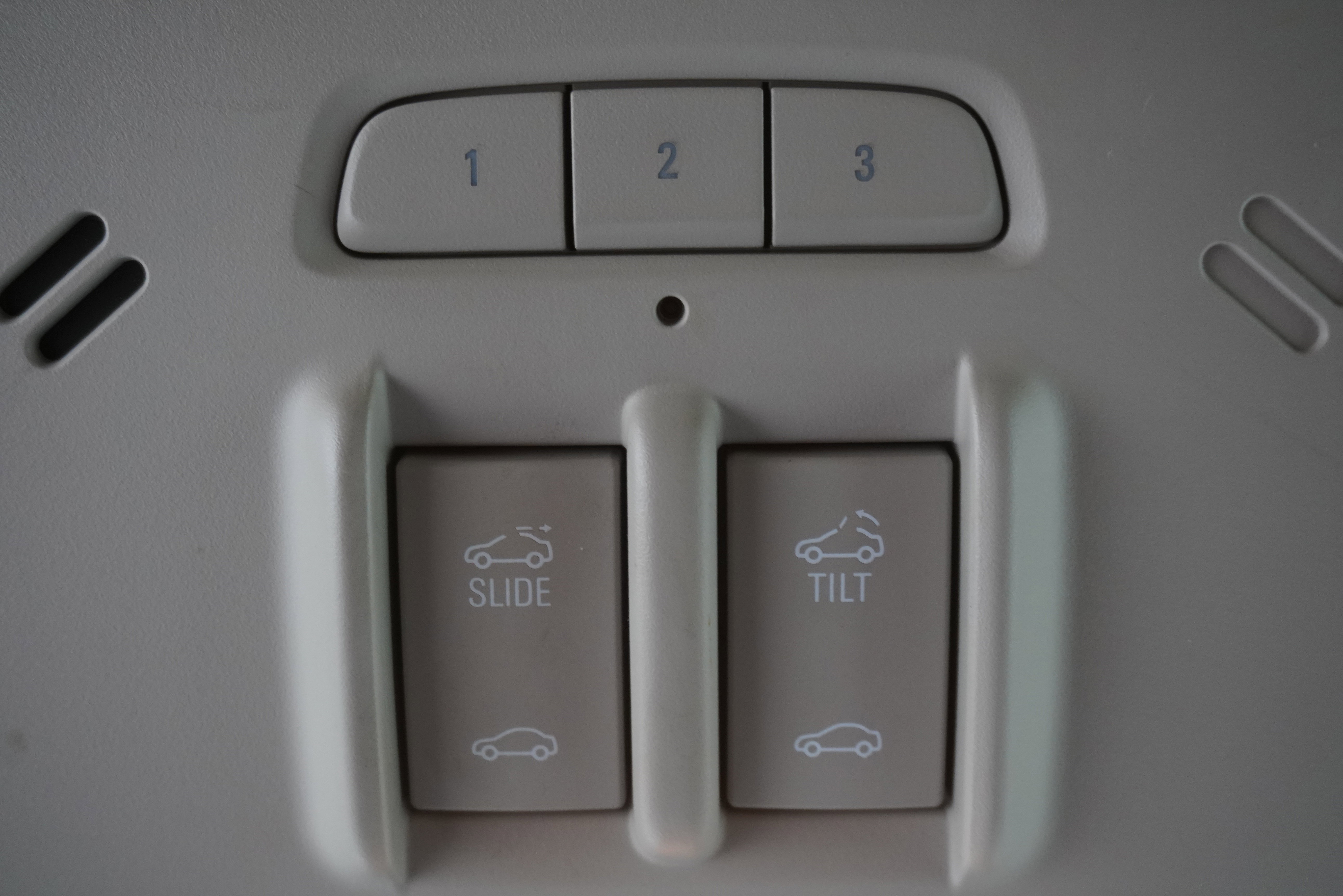 Used 2017 Buick Encore Premium w/ Experience Buick Package image 25