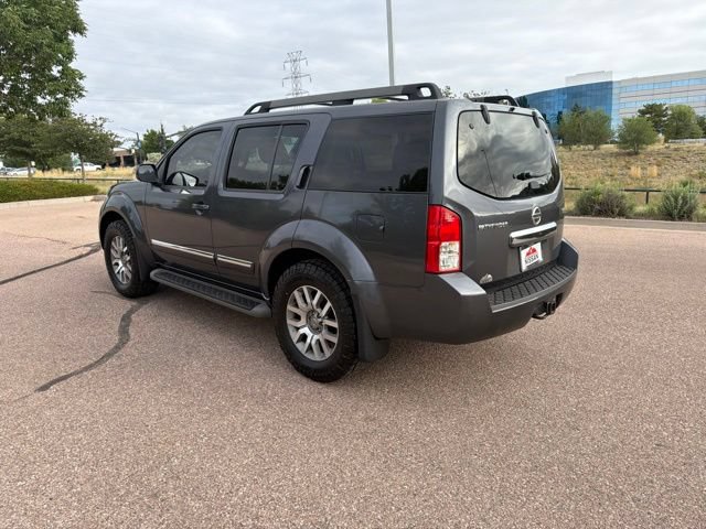 Used 2012 Nissan Pathfinder LE AWD/4WD image 7