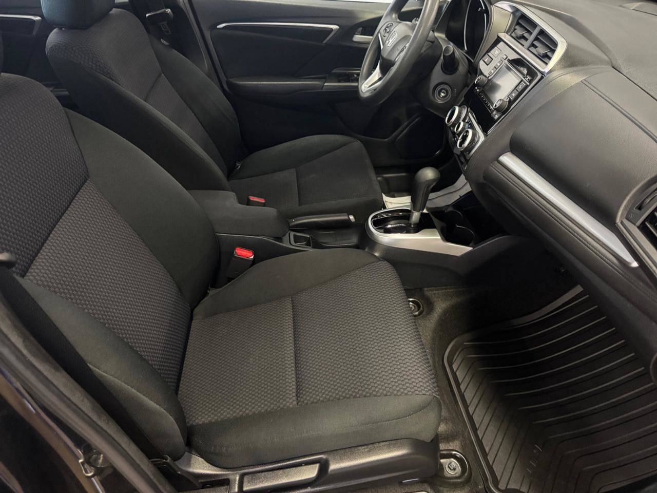 Used 2018 Honda Fit LX image 13