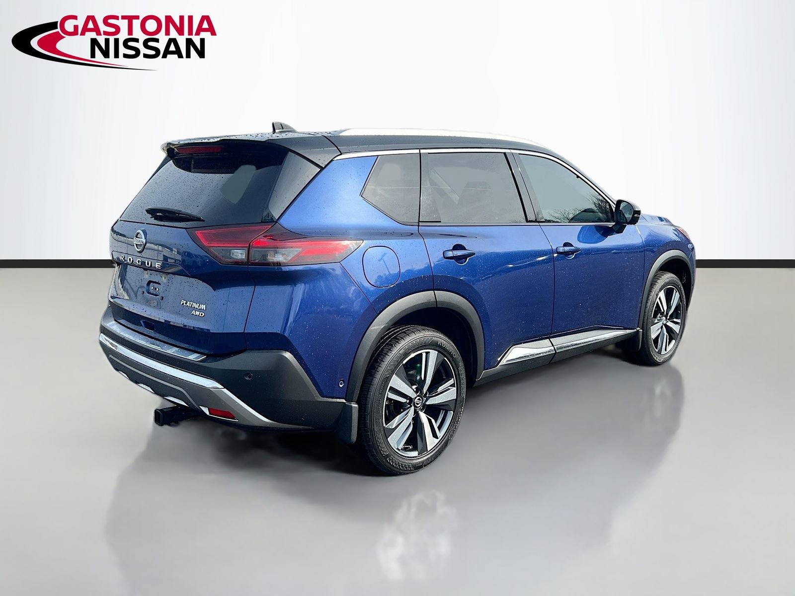Used 2021 Nissan Rogue Platinum image 9