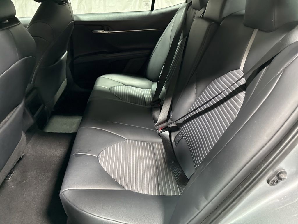 Used 2024 Toyota Camry SE image 15