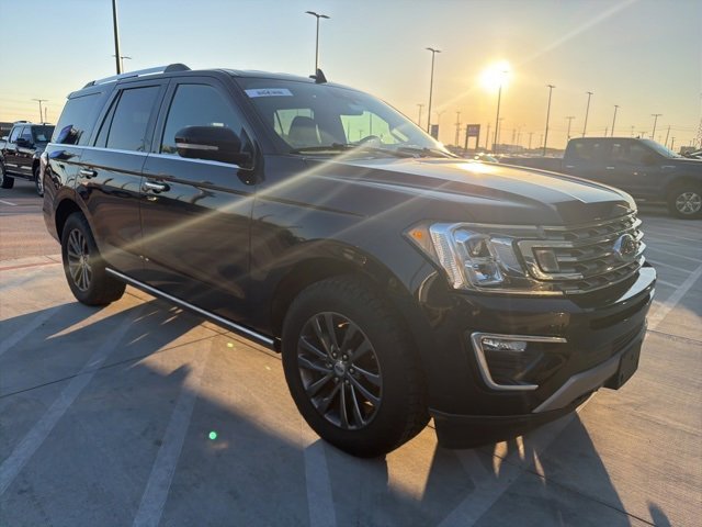 Used 2021 Ford Expedition Limited image 3