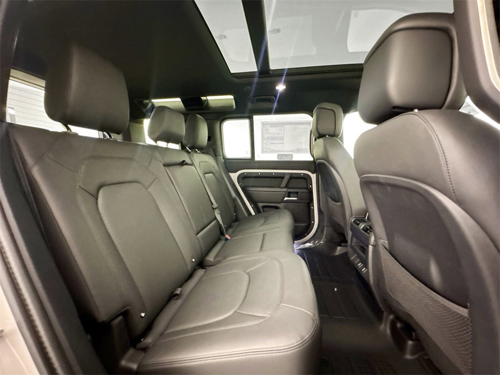 New 2026 Land Rover Defender 110 S image 27