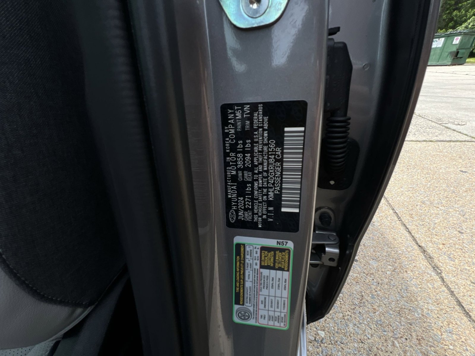 Used 2024 Hyundai Elantra Limited FWD image 46