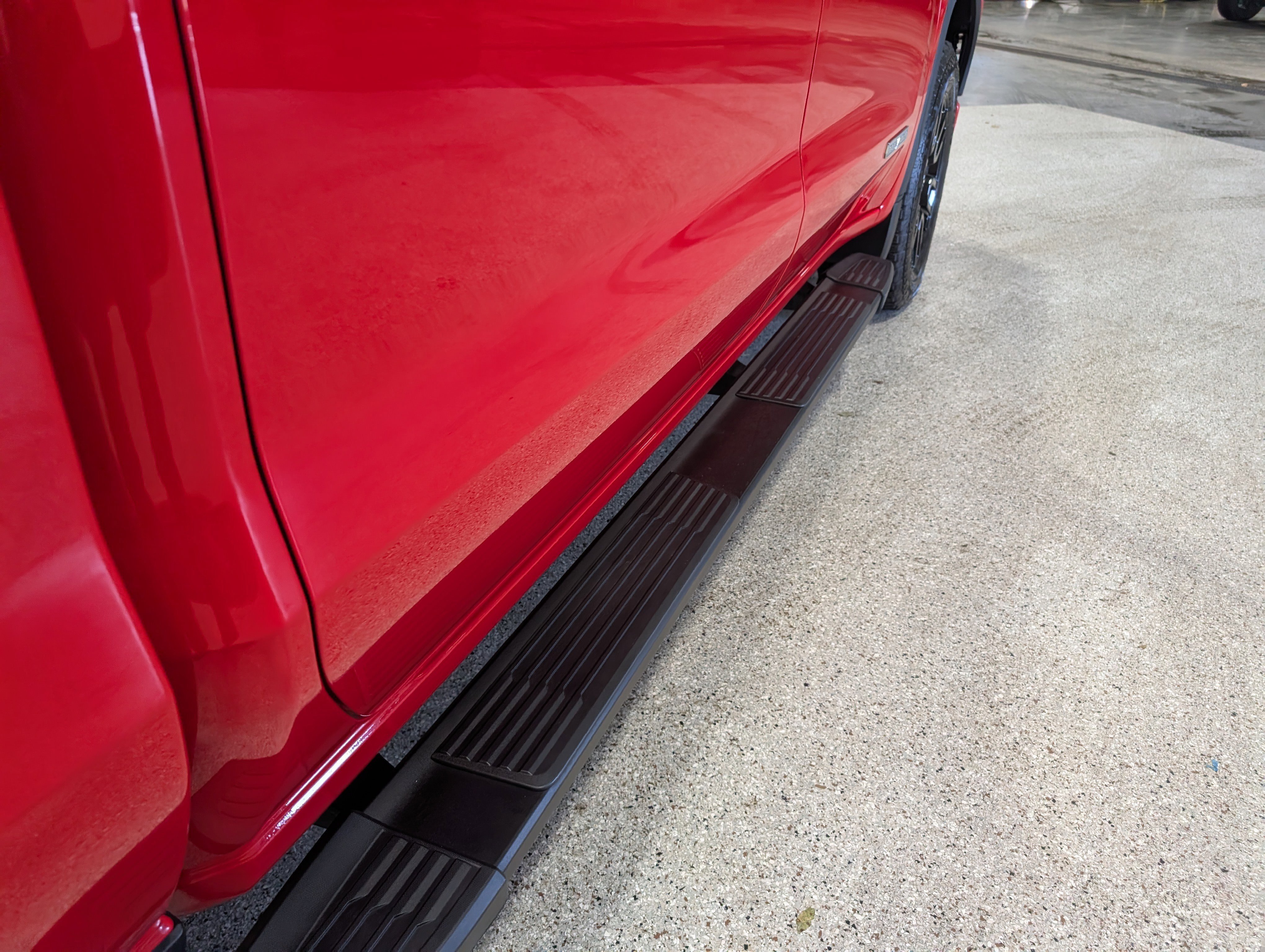 Used 2025 GMC Sierra 1500 Elevation w/ LPO, Elevation Black Package image 11