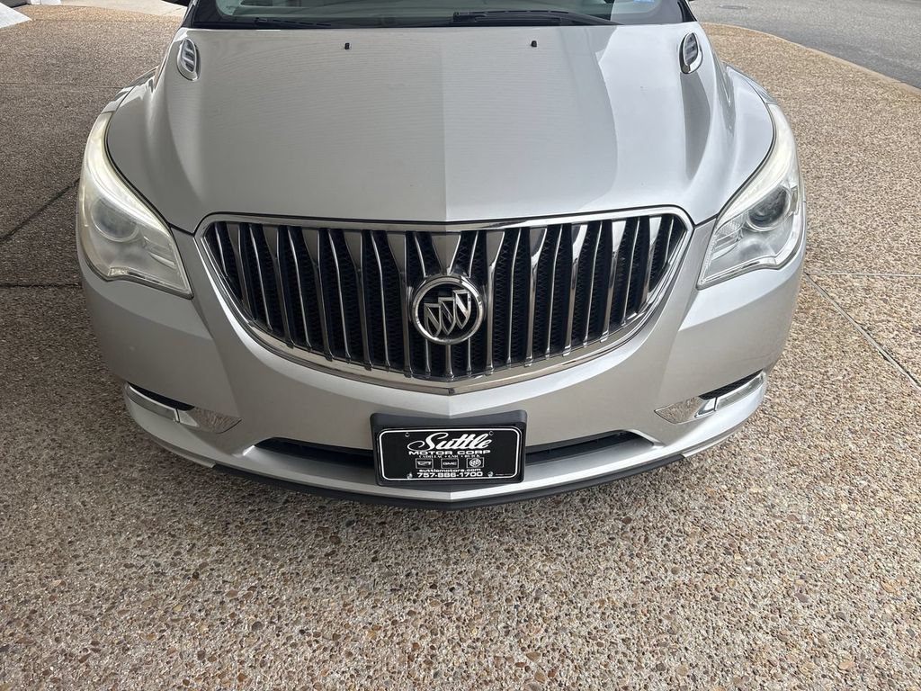 Certified 2015 Buick Enclave Convenience FWD image 30