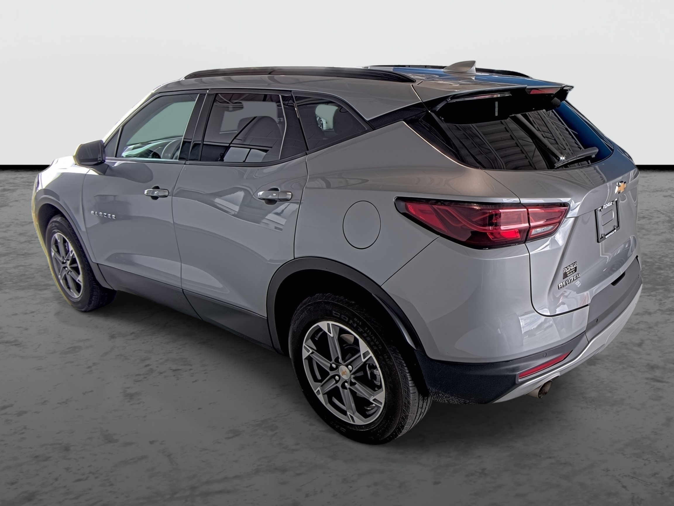 Used 2025 Chevrolet Blazer LT w/ Convenience Package FWD image 11