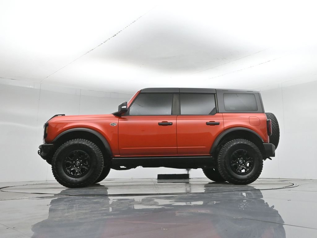 Used 2023 Ford Bronco Wildtrak image 7