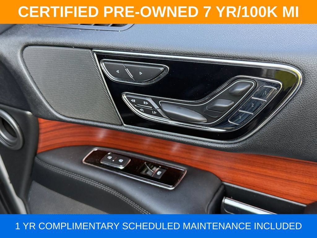 Used 2021 Lincoln Navigator Reserve AWD/4WD image 17