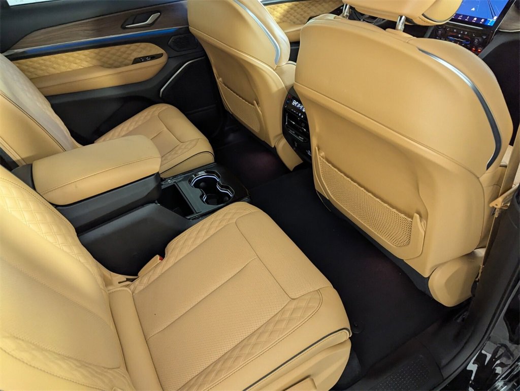 Certified 2024 Jeep Grand Cherokee L Summit w/ High Altitude Package image 35