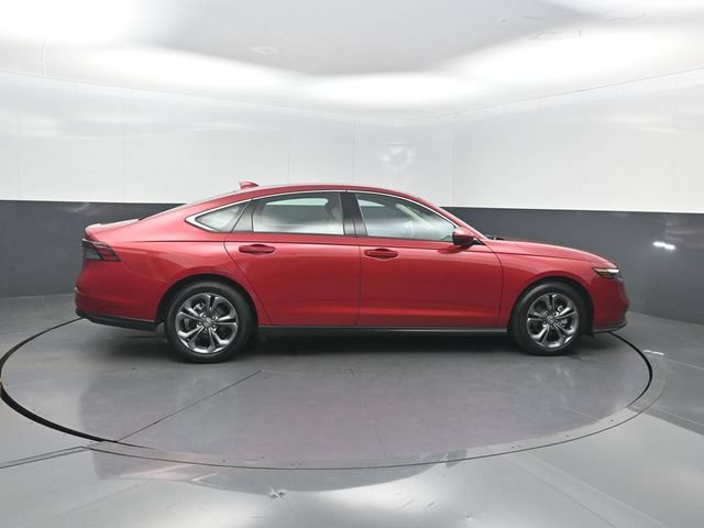Used 2023 Honda Accord EX image 32