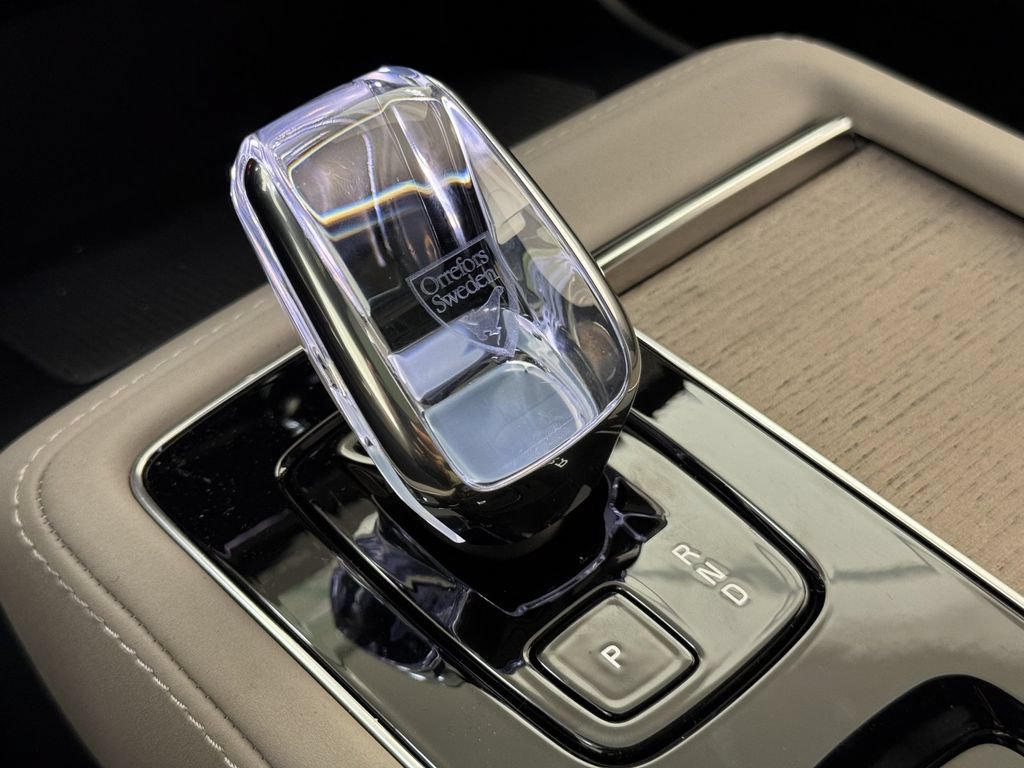 New 2026 Volvo XC90 T8 Plus AWD/4WD image 22