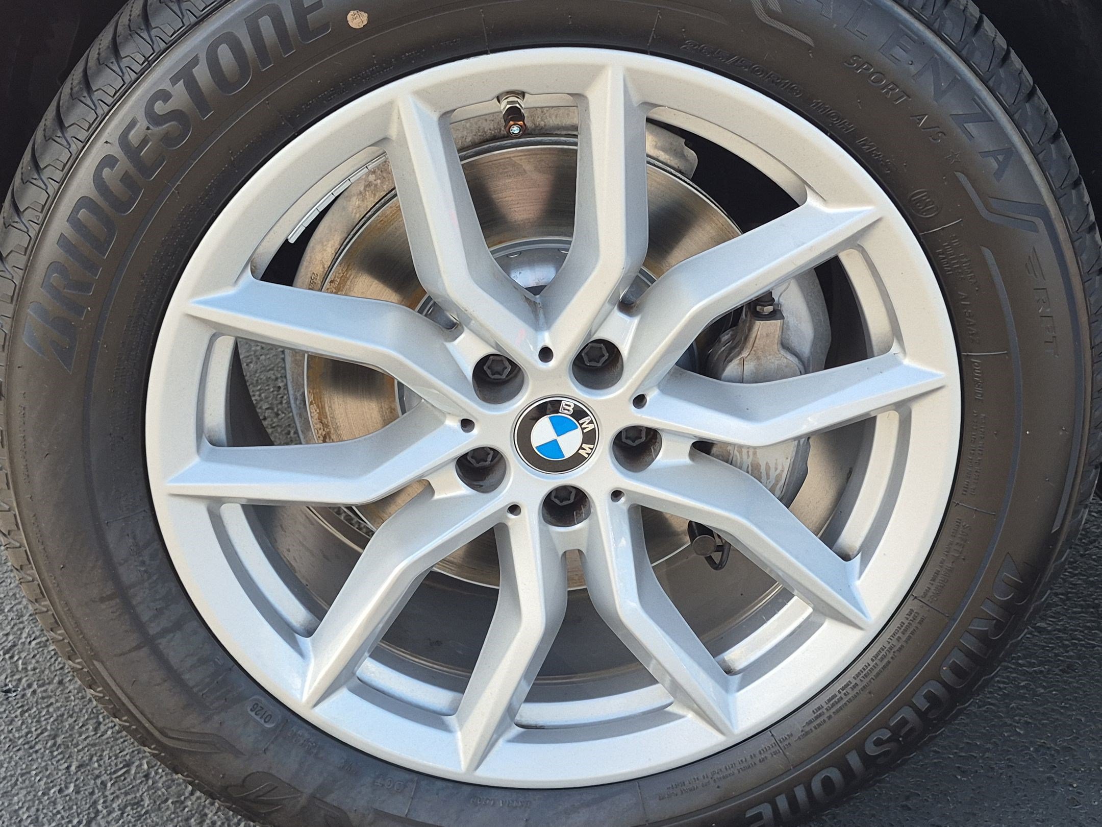 Used 2021 BMW X5 xDrive40i w/ Premium Package AWD/4WD image 13