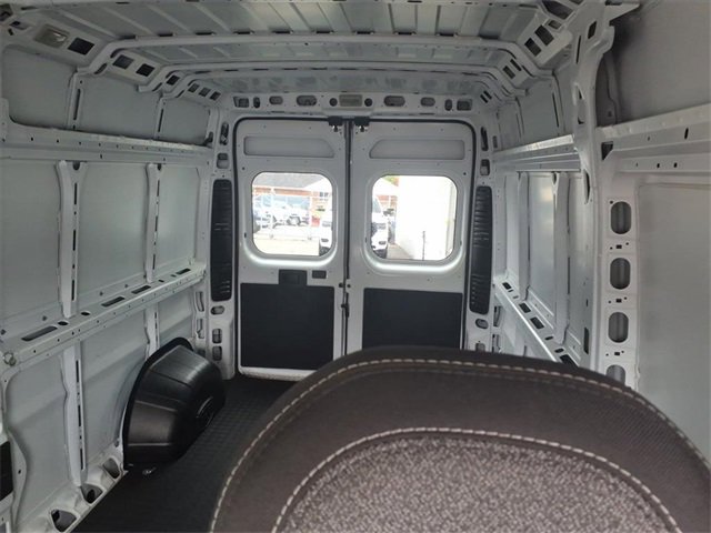 Used 2023 RAM ProMaster 2500 image 13