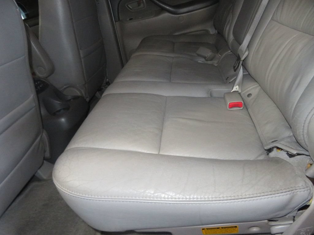 Used 2006 Toyota Sequoia SR5 AWD/4WD image 27