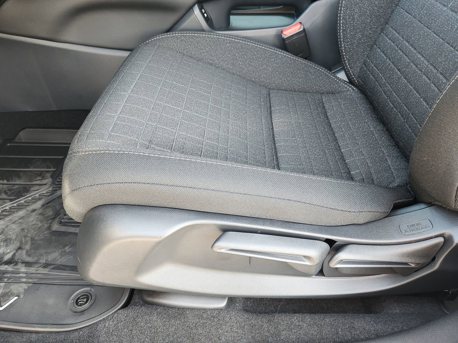 New 2026 Honda HR-V LX image 29