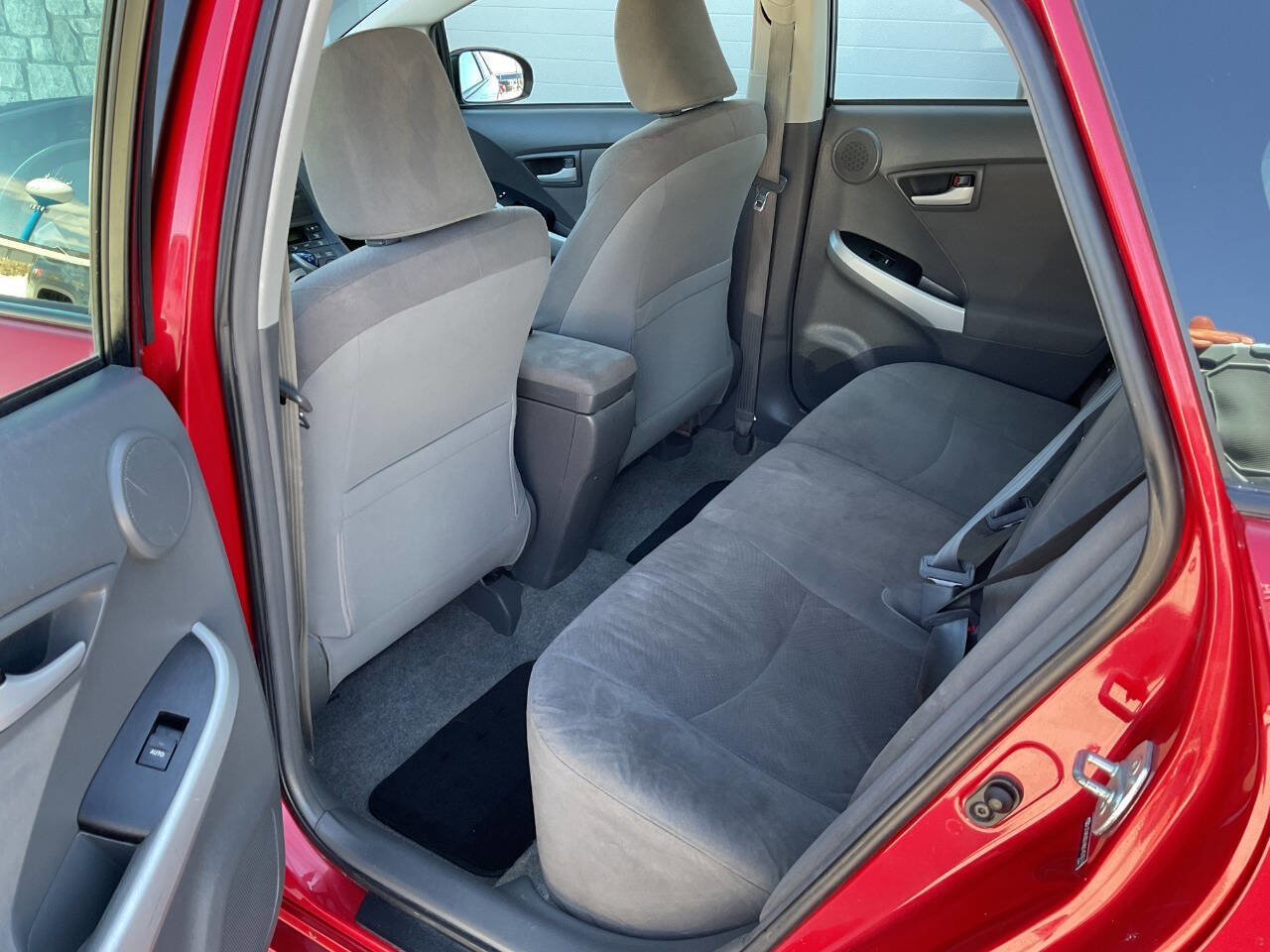 Used 2011 Toyota Prius Three image 25