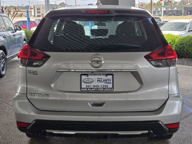 Used 2018 Nissan Rogue S image 5
