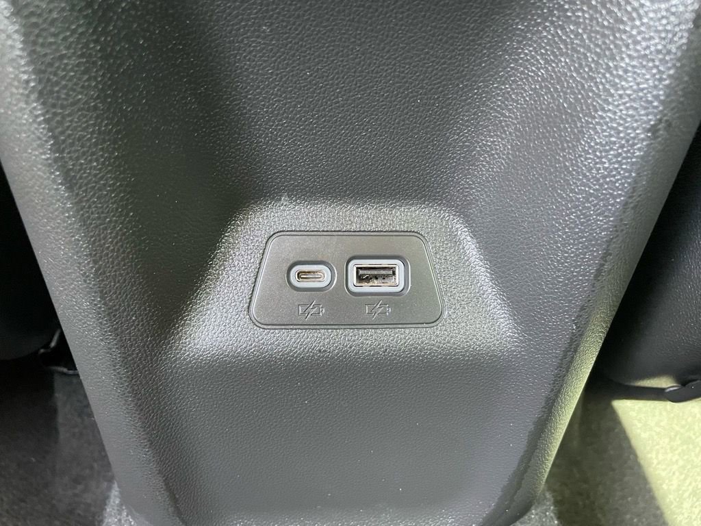 Used 2023 Buick Envision Preferred image 23