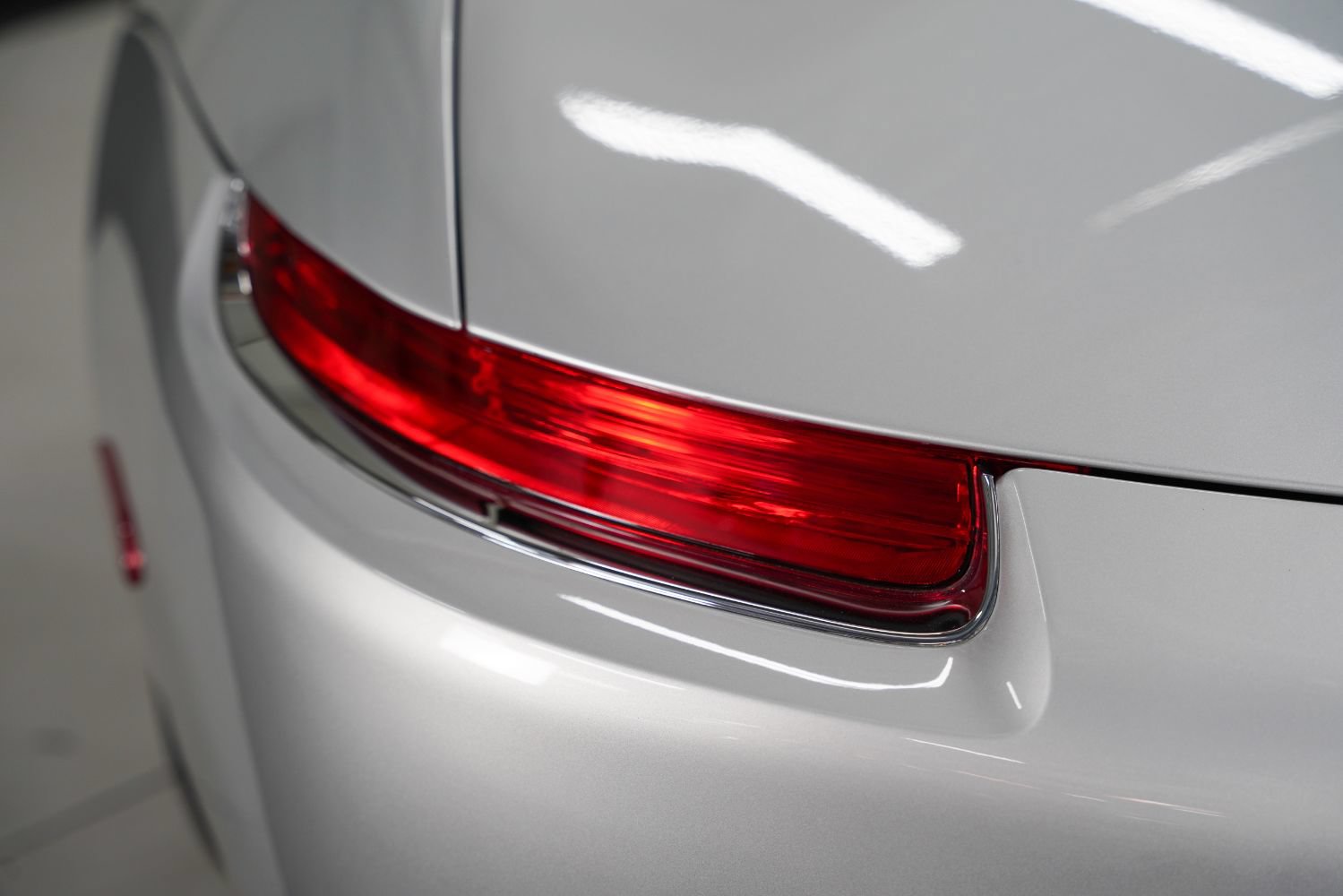 Used 2001 BMW Z8 RWD image 21