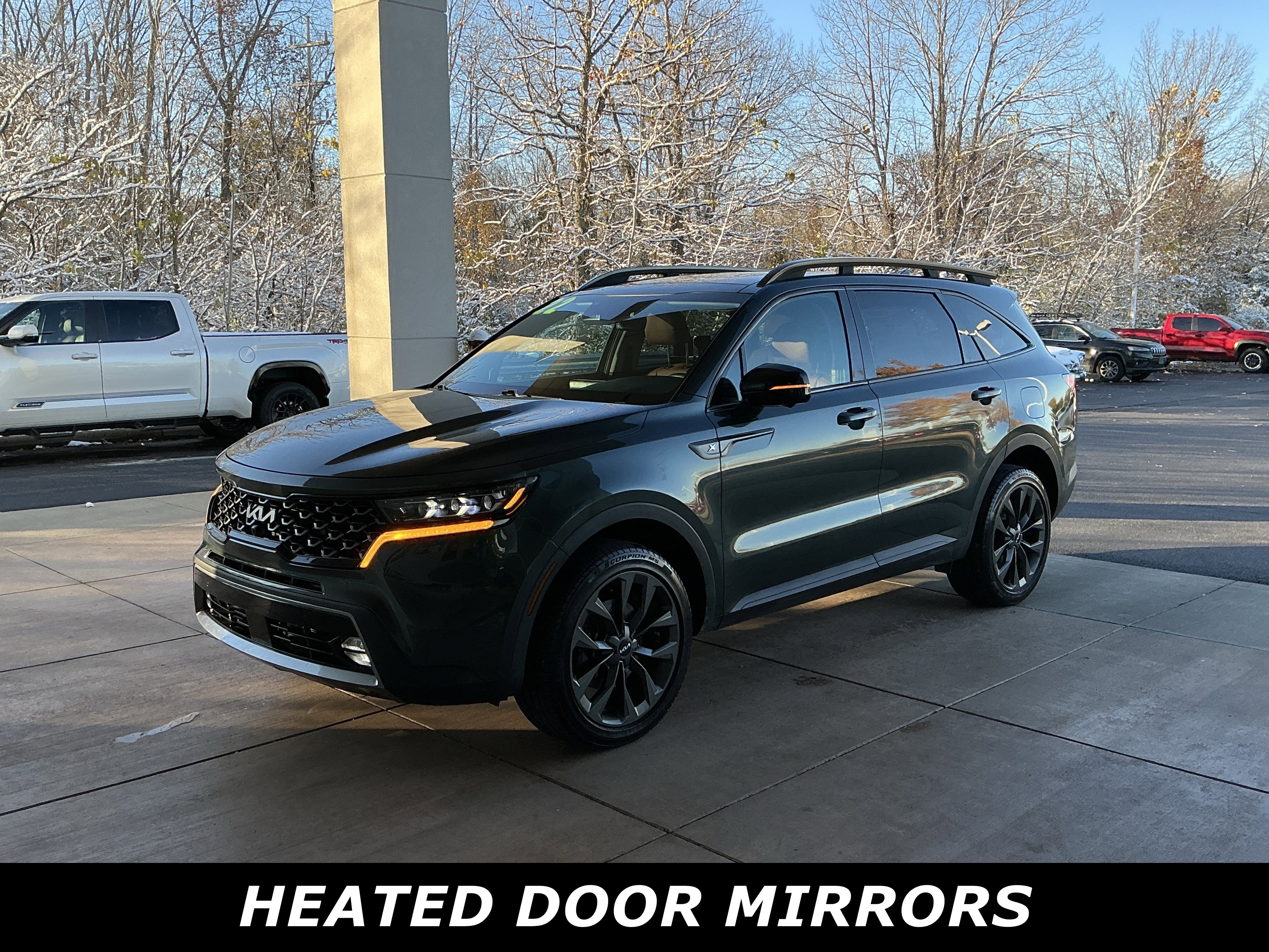 Used 2022 Kia Sorento SX Prestige w/ Rust Color Package image 3