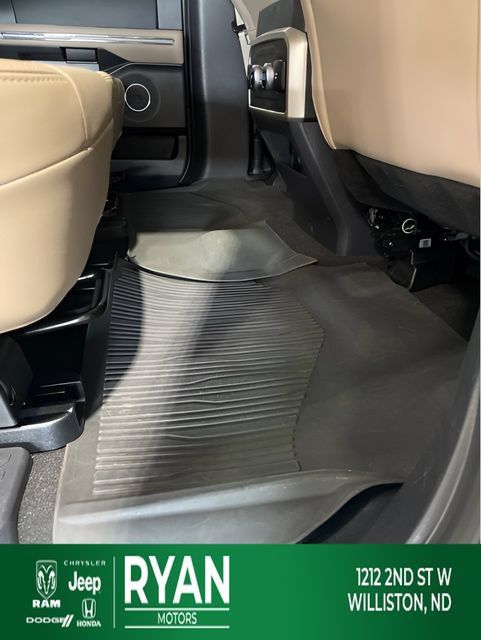 Used 2024 Ford Expedition Max XLT AWD/4WD image 21
