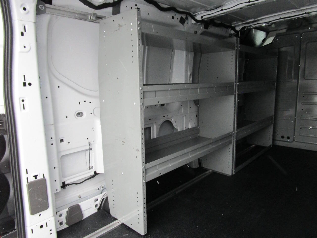 Used 2022 Ford Transit 250 Low Roof AWD image 11