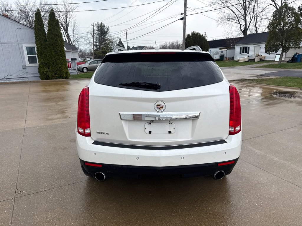 Used 2011 Cadillac SRX Luxury image 7