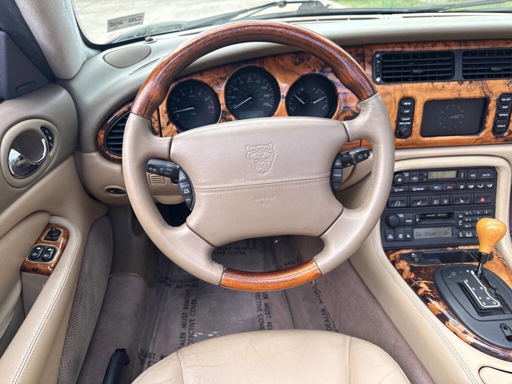 Used 2003 Jaguar XK8 Convertible RWD image 19