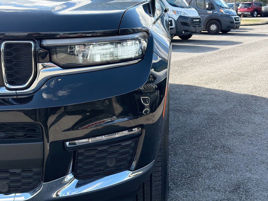 Used 2024 Jeep Grand Cherokee L Limited w/ Luxury Tech Group II image 11