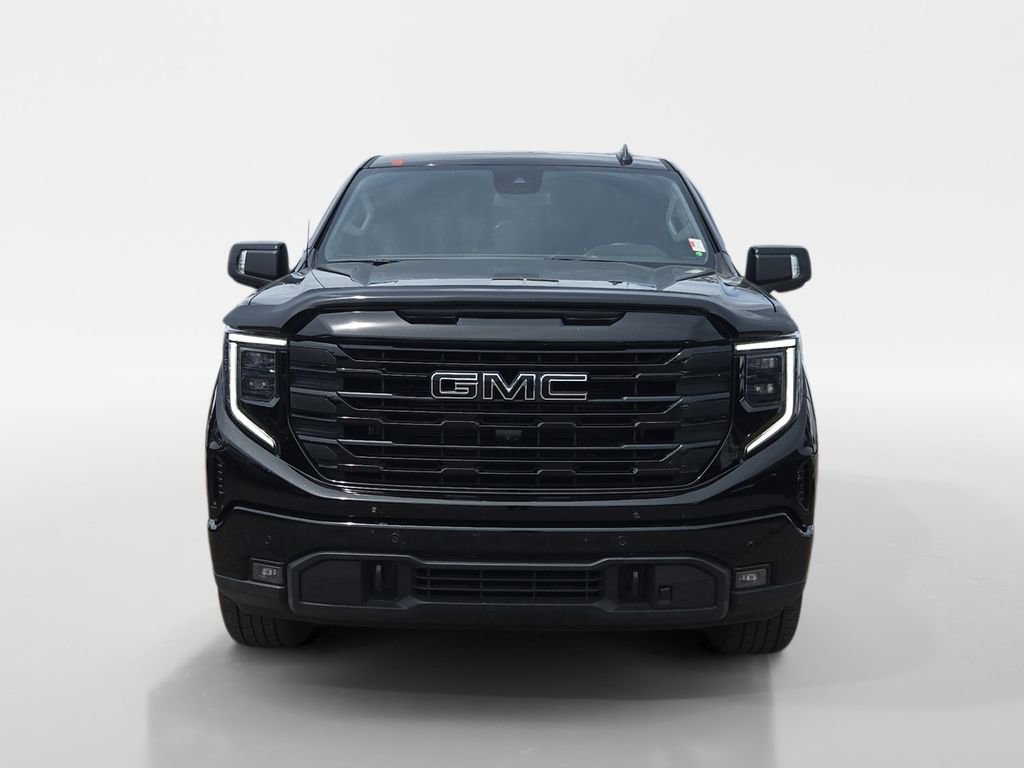 Used 2025 GMC Sierra 1500 Elevation w/ Elevation Premium Package AWD/4WD image 9