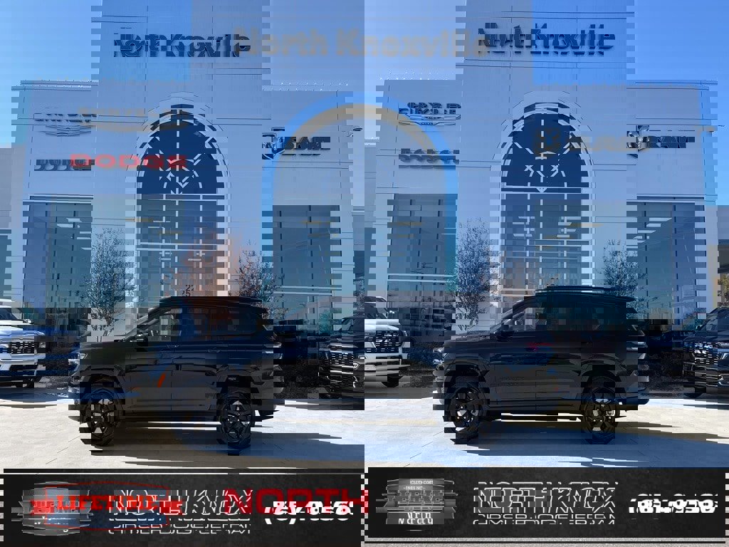 New 2025 Jeep Grand Cherokee L Altitude image 2