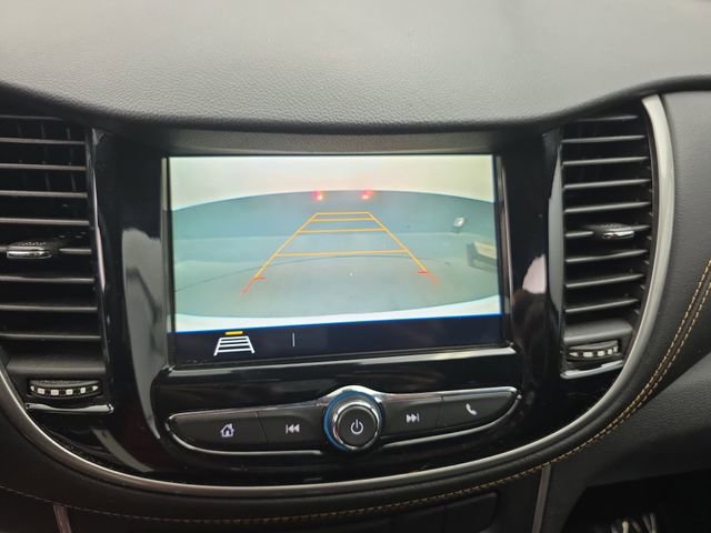 Used 2018 Chevrolet Trax LS AWD/4WD image 21