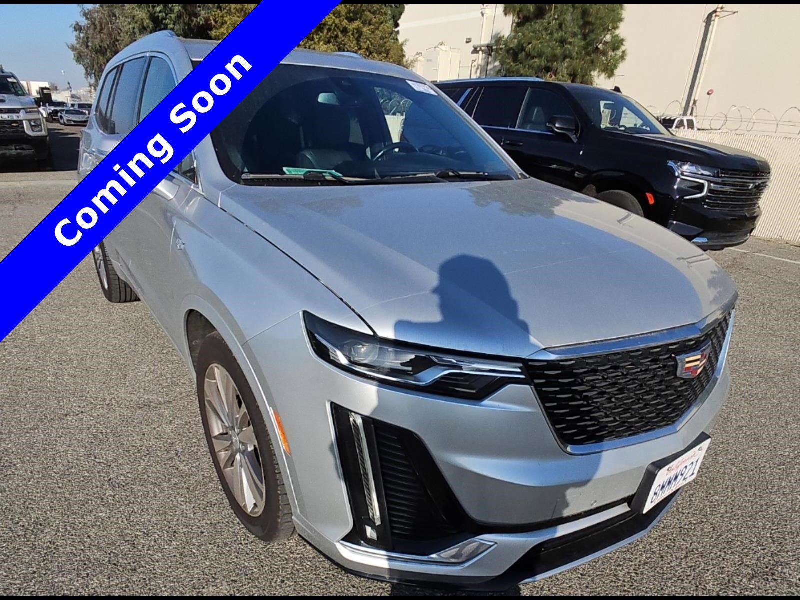 Used 2020 Cadillac XT6 Premium Luxury FWD image 2