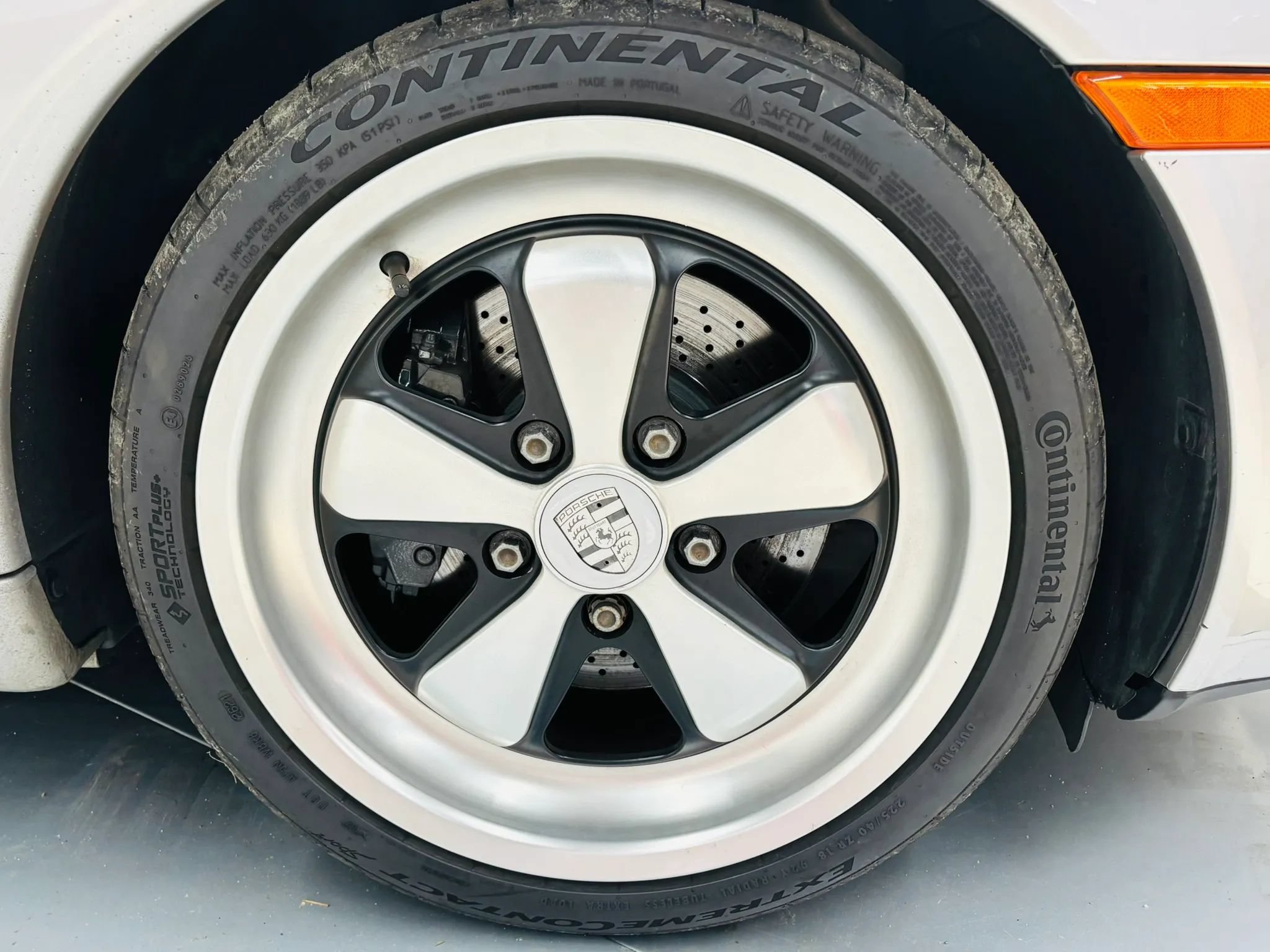 Used 2002 Porsche 911 GT3 RS image 37