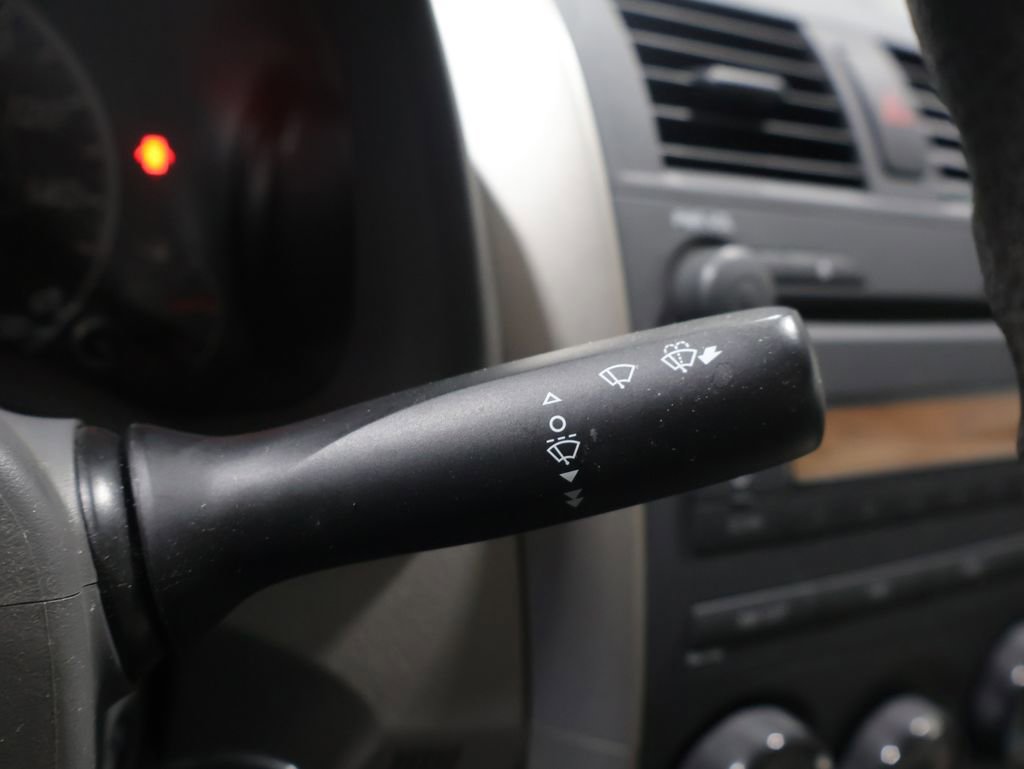 Used 2009 Toyota Corolla LE FWD image 31