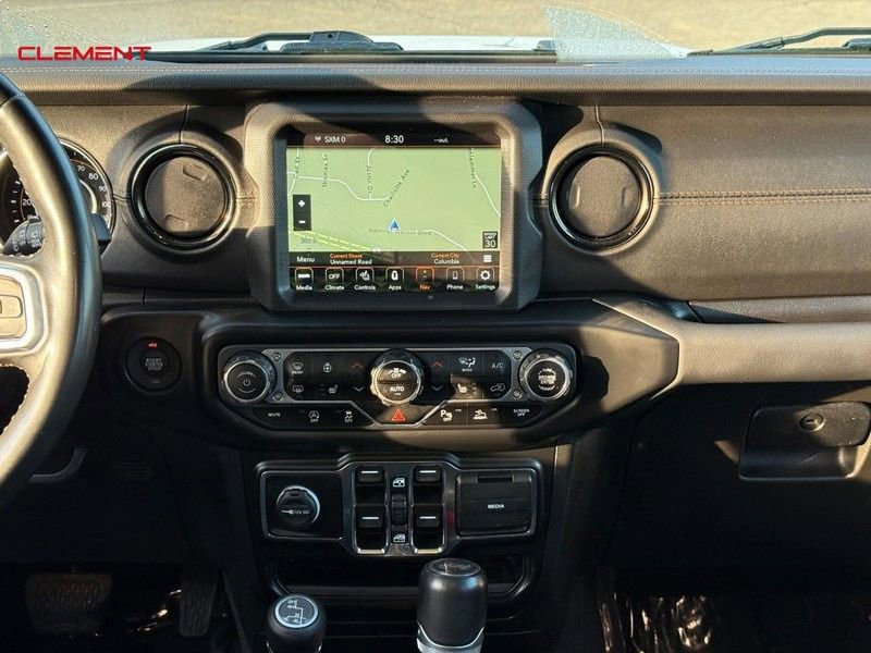 Used 2022 Jeep Wrangler Unlimited Sahara AWD/4WD image 18