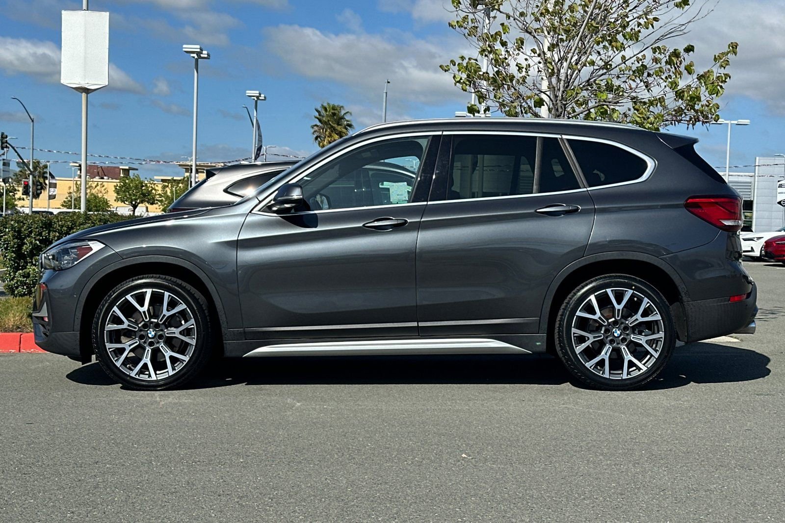 Used 2020 BMW X1 sDrive28i w/ Premium Package FWD image 7
