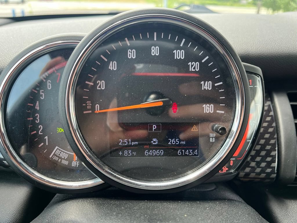 Used 2019 MINI Cooper S w/ Signature Upholstery Package FWD image 6