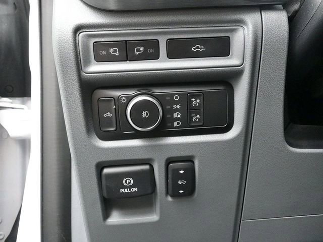 Used 2021 Ford F150 Lariat w/ Equipment Group 501A Mid image 14