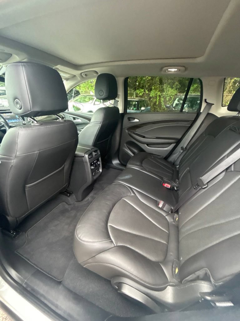 Used 2020 Buick Envision Premium AWD/4WD image 17